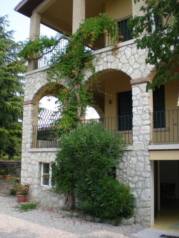 Residenza Le Logge Aparthotel Torri Del Benaco Eksteriør bilde