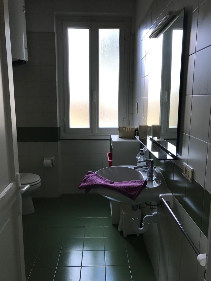Residenza Le Logge Aparthotel Torri Del Benaco Eksteriør bilde