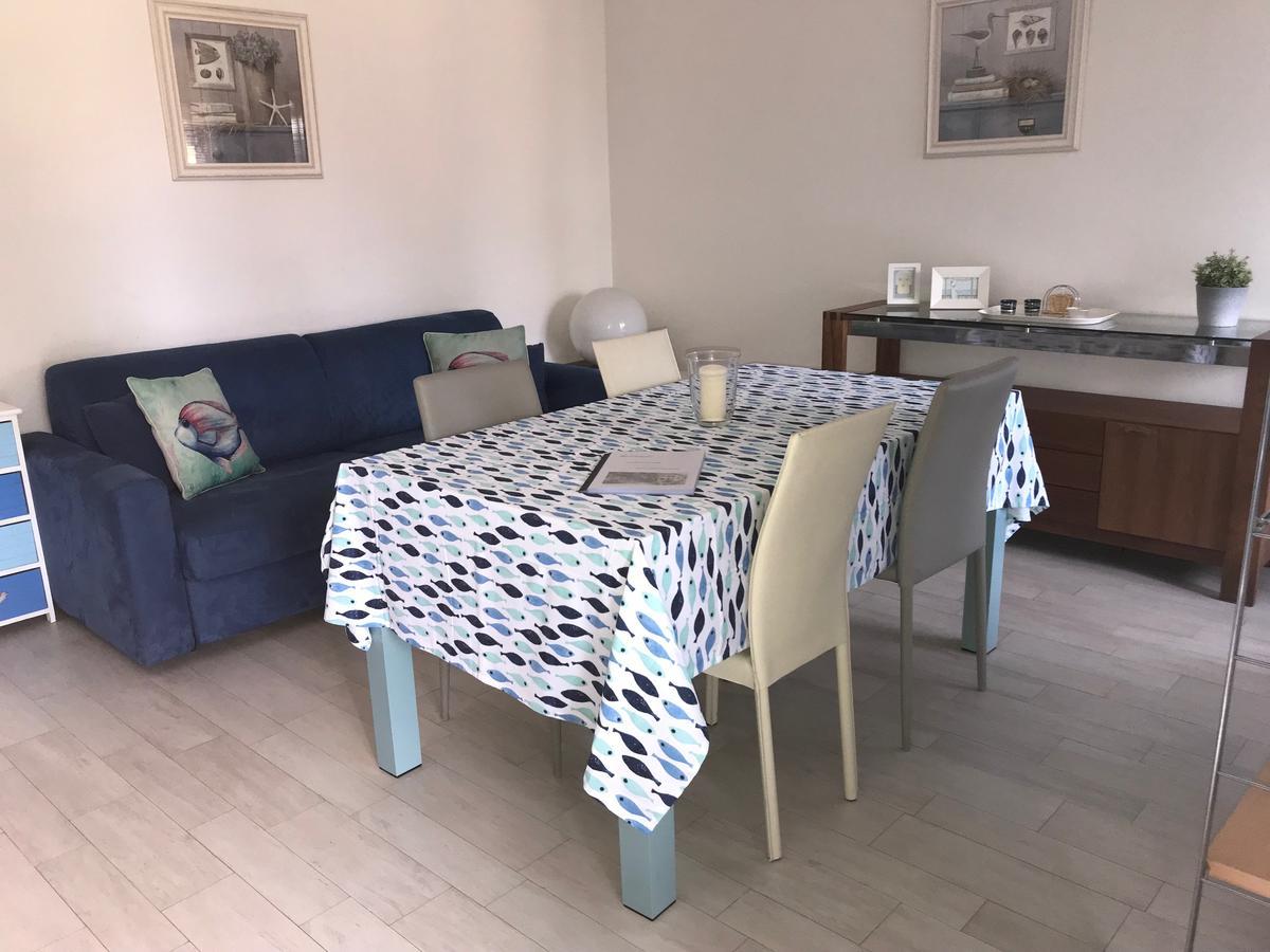 Residenza Le Logge Aparthotel Torri Del Benaco Eksteriør bilde