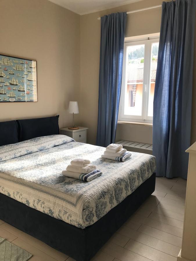 Residenza Le Logge Aparthotel Torri Del Benaco Eksteriør bilde