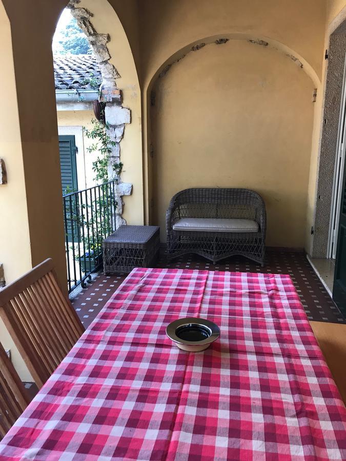 Residenza Le Logge Aparthotel Torri Del Benaco Eksteriør bilde